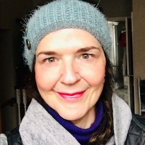 Meet your Posher, Caroline